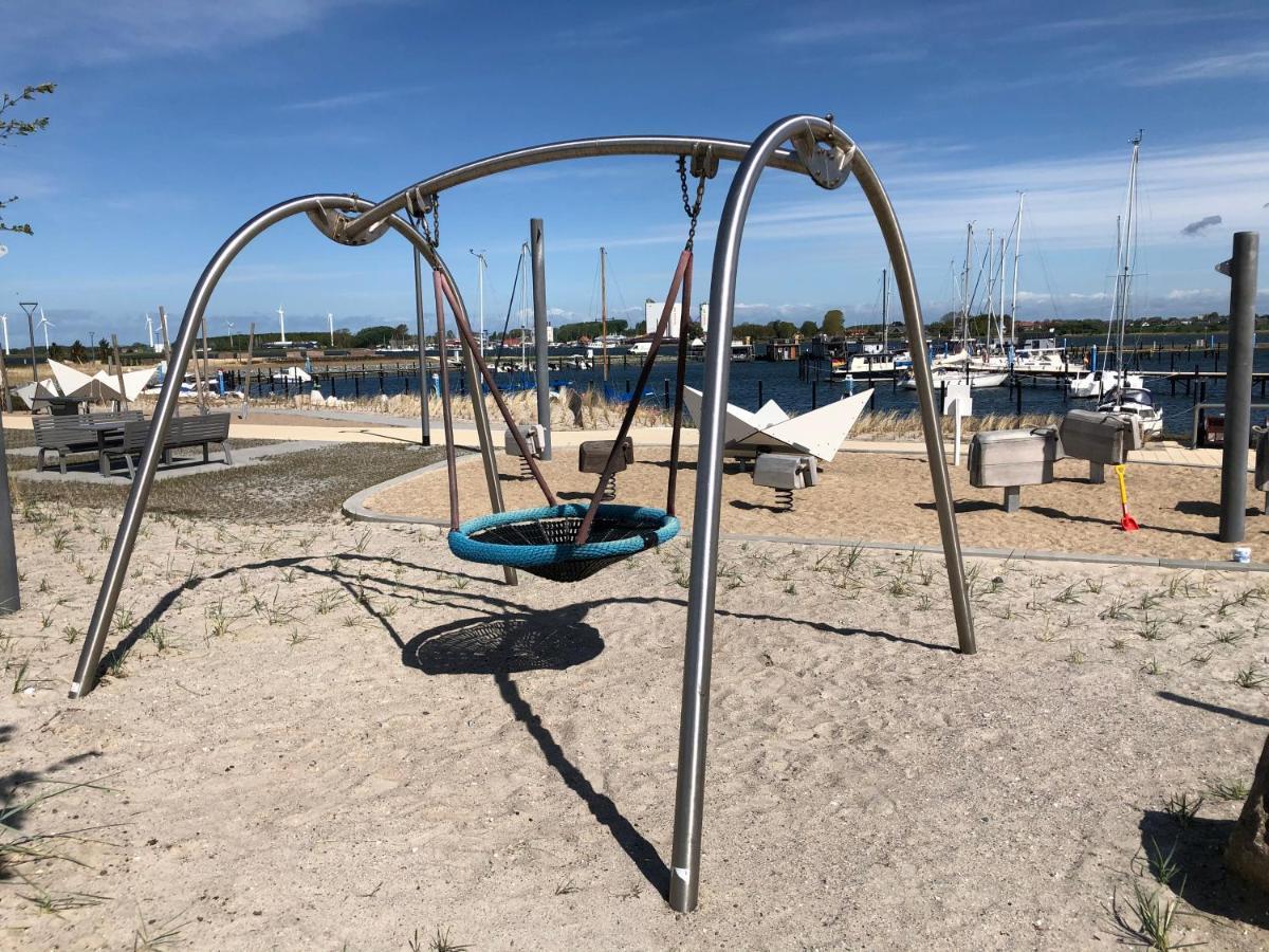 2Zi-Ferienwohnung Am Suedstrand Mit Eigenem Parkplatz Perfekt Fuer Familie Burgtiefe auf Fehmarn エクステリア 写真