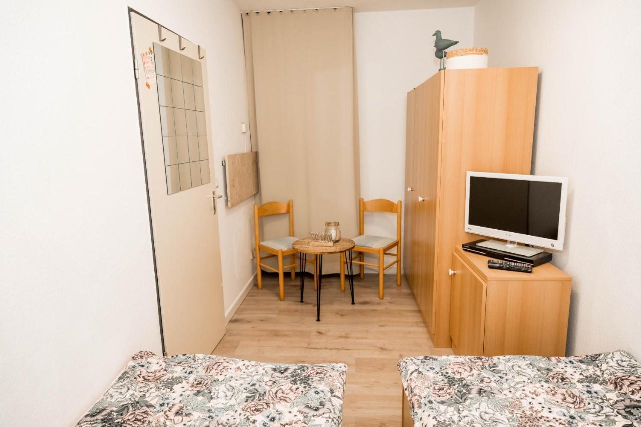 2Zi-Ferienwohnung Am Suedstrand Mit Eigenem Parkplatz Perfekt Fuer Familie Burgtiefe auf Fehmarn エクステリア 写真